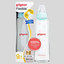 Load image into Gallery viewer, Pigeon Glass Feeding Bottle with Nipples Green - 240 ml
