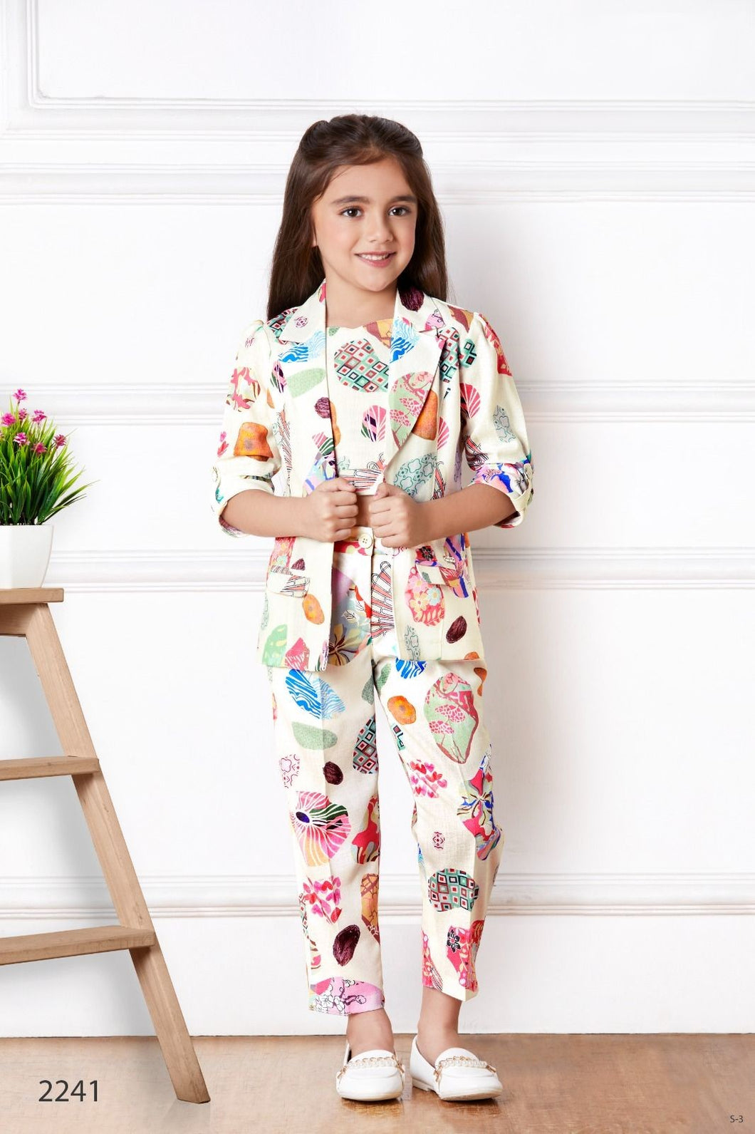 Girls Beautiful 3/4 Sleeves 3 Pcs Coordinate Set